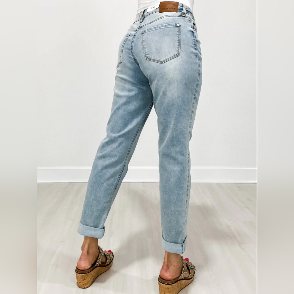 Judy Blue MR Medium Wash V Front Cuffed Boyfriend Jeans Cool Tech Various NEW - Picture 12 of 16